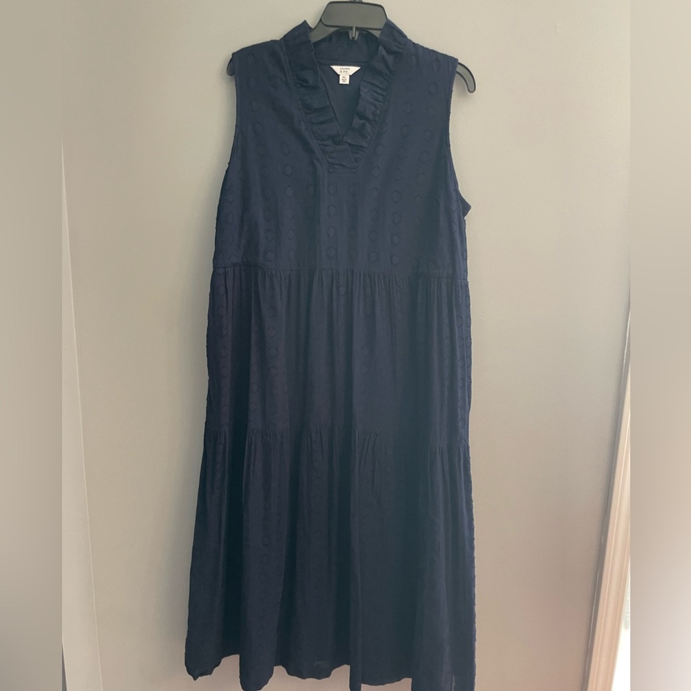 Crown & Ivy Navy Tiered Lined Midi Dress